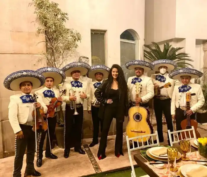 Mariachis Coyoacán serenatas precios